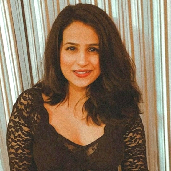 Meet your Posher, Natasha - Picture 1 of 3